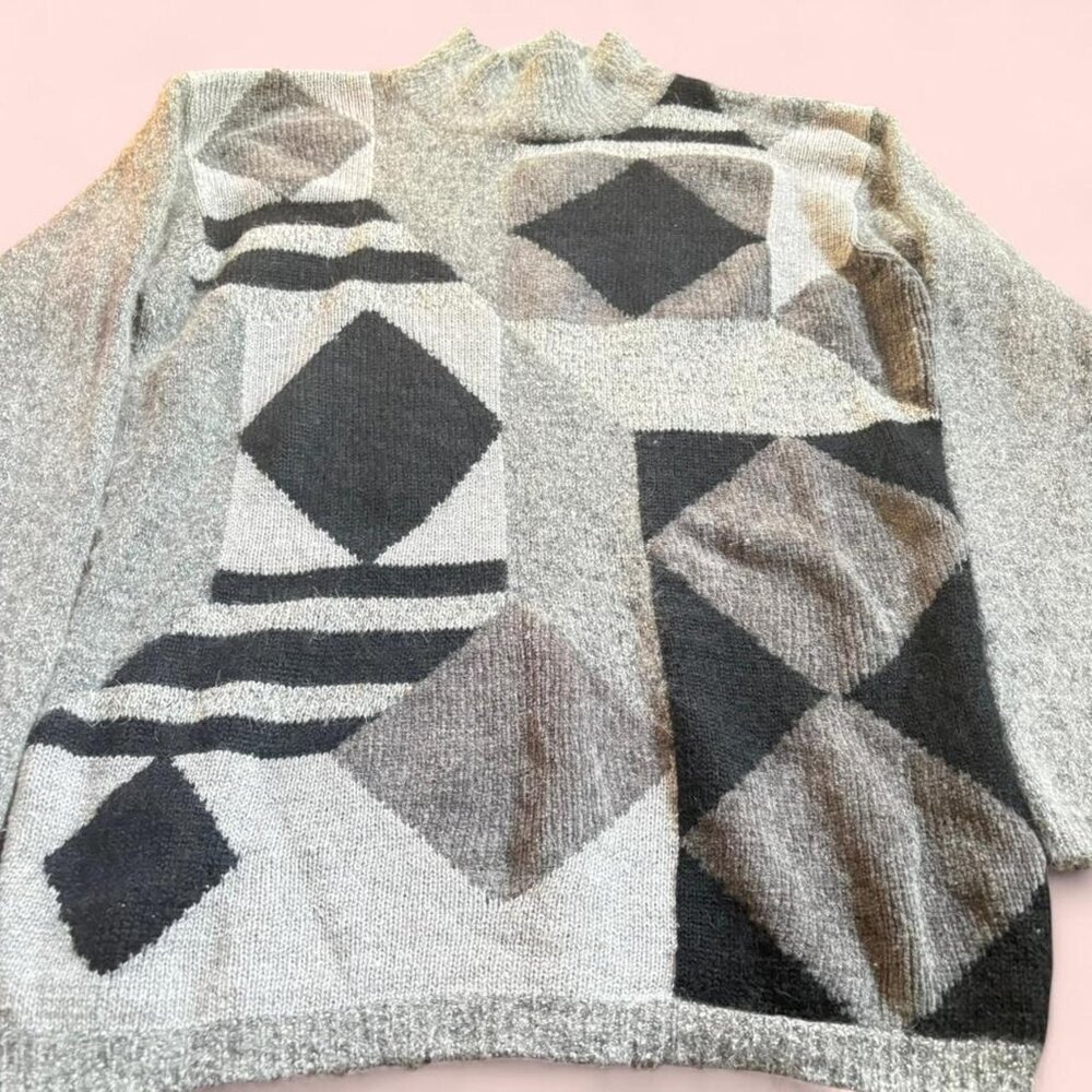 Vintage Fuzzy Geometric Knit Gray and Black Sweater (Angora Blend) Size M - Picture 6 of 9